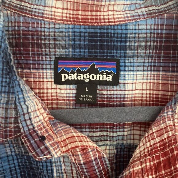 Patagonia sz L button down short sleeve red blue white excellent pre owned cond - Picture 2 of 6